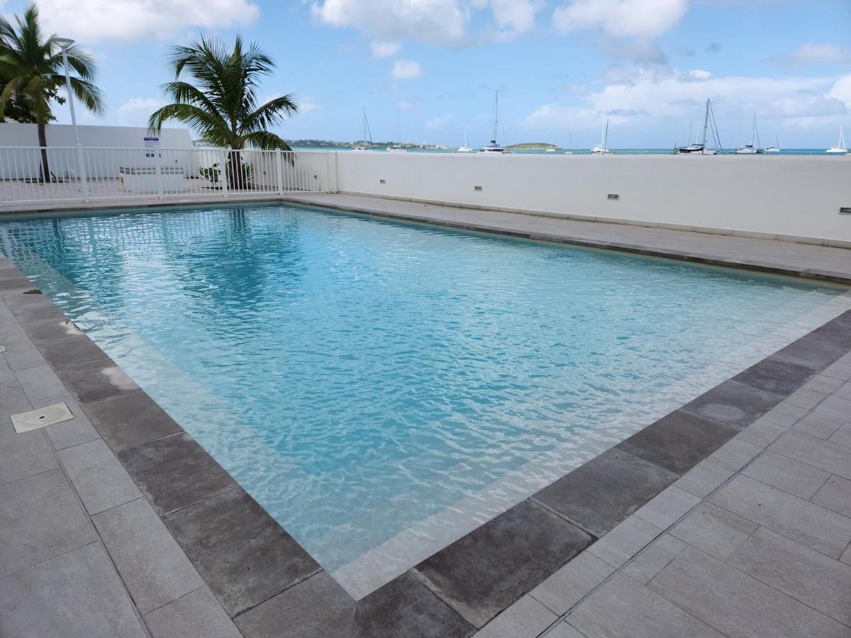 Beau Duplex Vue Mer Avec Piscine Et Acces Plage Marigot  Luaran gambar